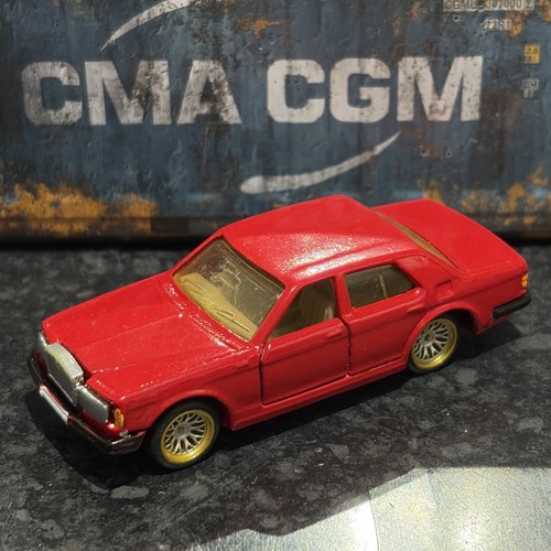 Matchbox rolls royce silver - rolls,